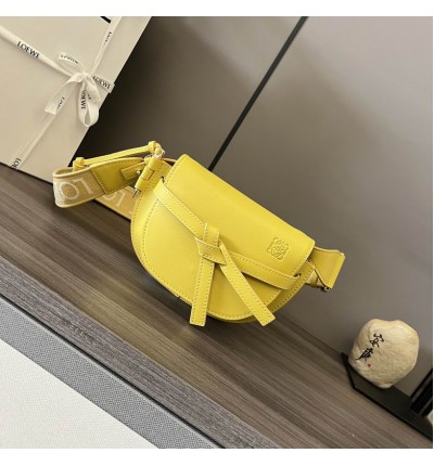 Loewe bag 21x12.5x9.5cm