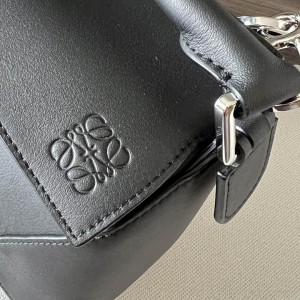 Loewe bag 24x16x10.5cm Bags