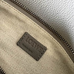 Loewe bag 24x16x10.5cm Bags