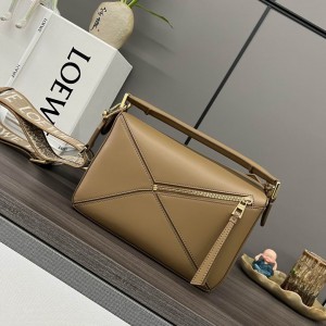 Loewe bag 24x16x10.5cm Bags