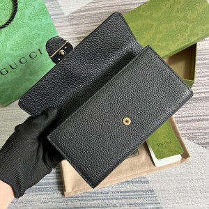 Gucci wallet 19.5x11.5cm Accesories
