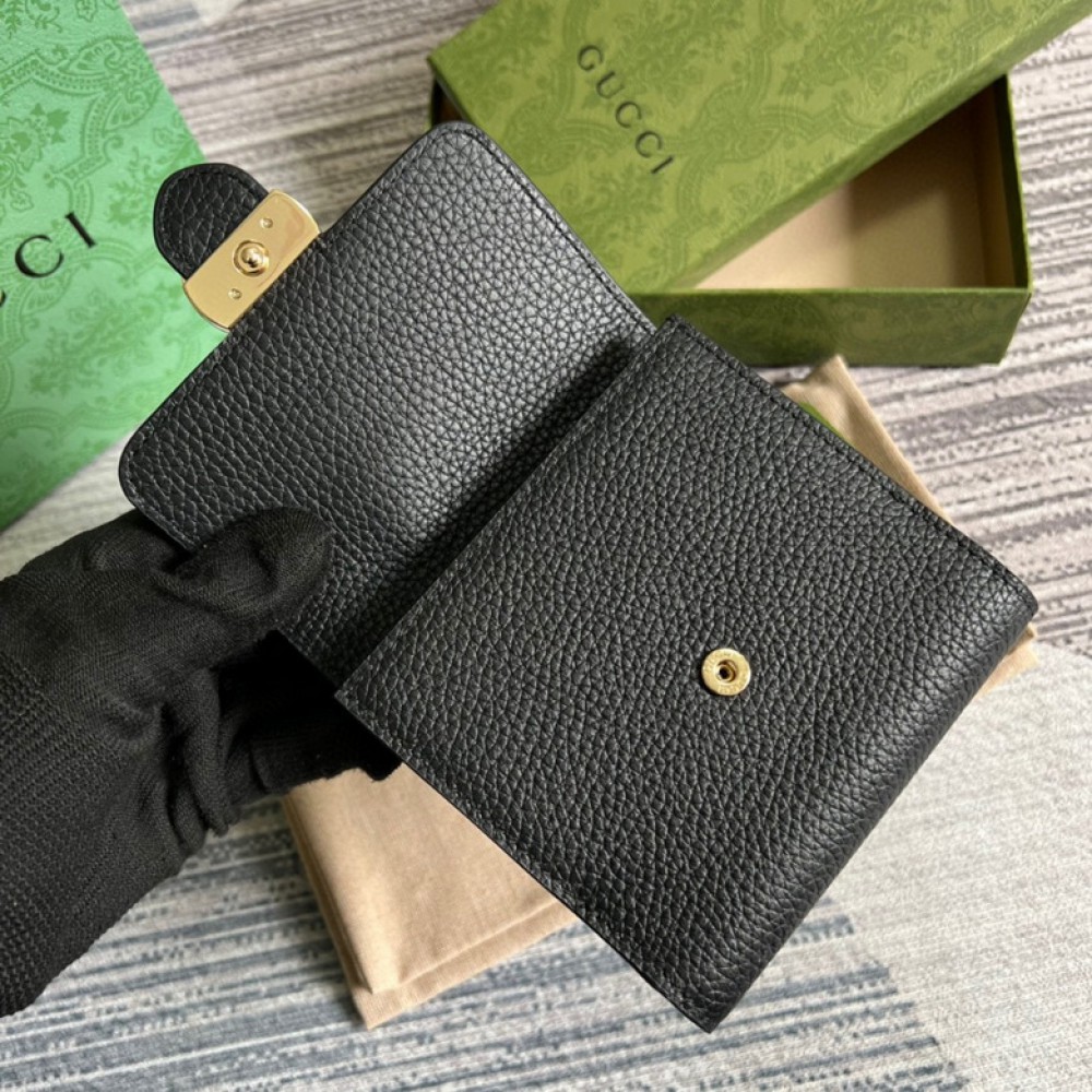 Gucci wallet 12.5x11cm Accesories
