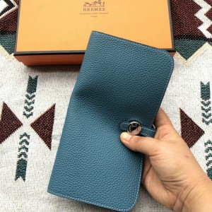 Hermes Dogon duo wallet 20.1 x H 12.5 x D 0.4 cm Accesories