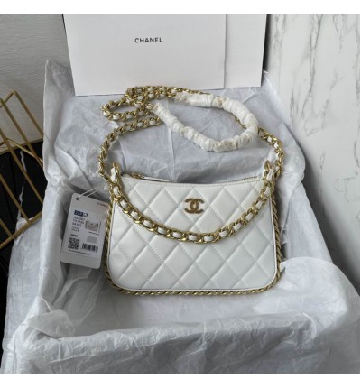 Chanel leather lampskin 21x14cm