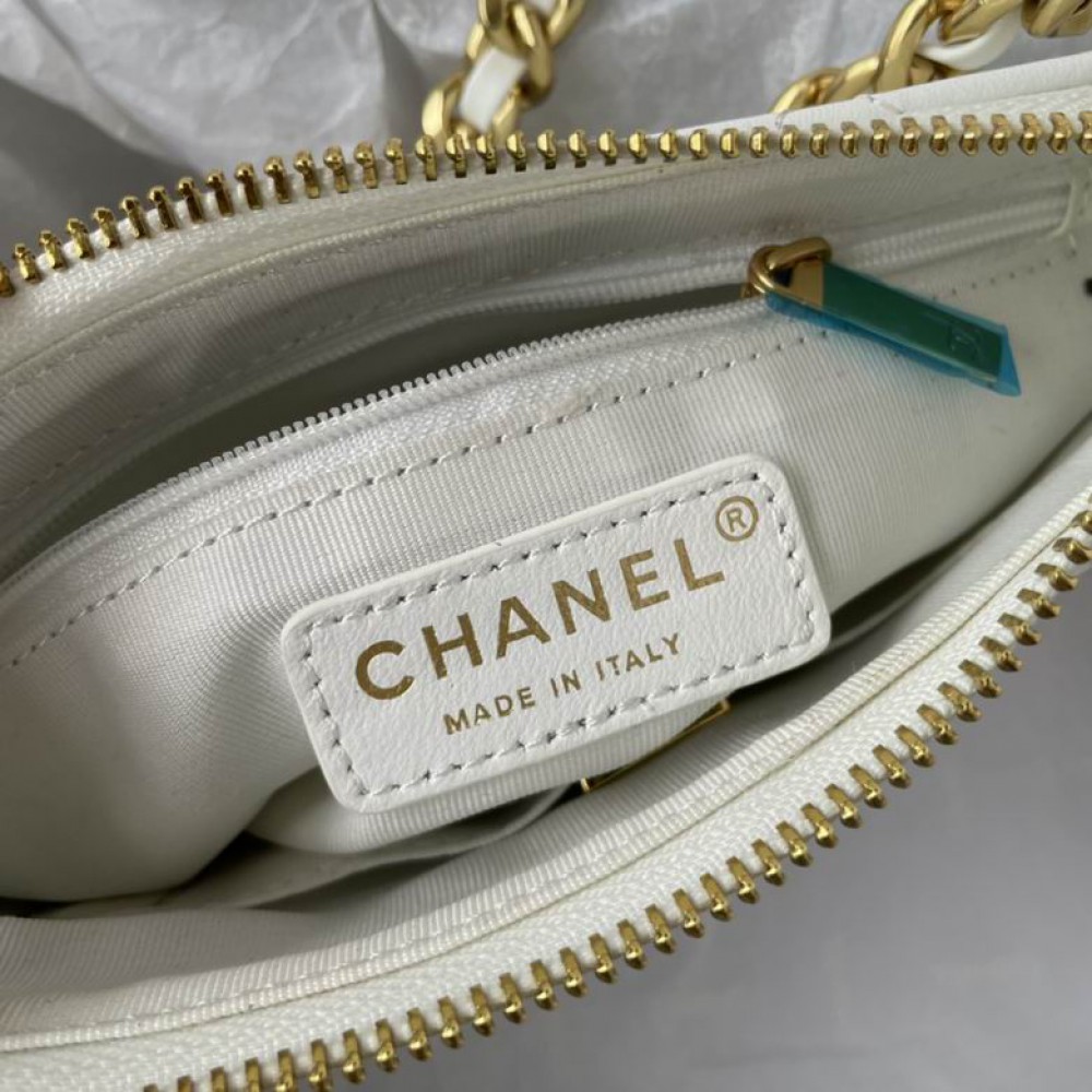 Chanel leather lampskin 21x14cm Bags