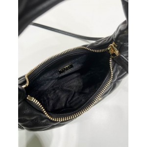 Prada hobo 21x12.5x6.5cm AP Bags