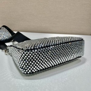 Prada re edition 2005 23x16x6cm Prada shoulder bags