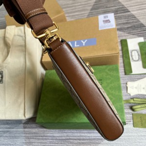 Gucci messenger bag 24x21.5cm Bags