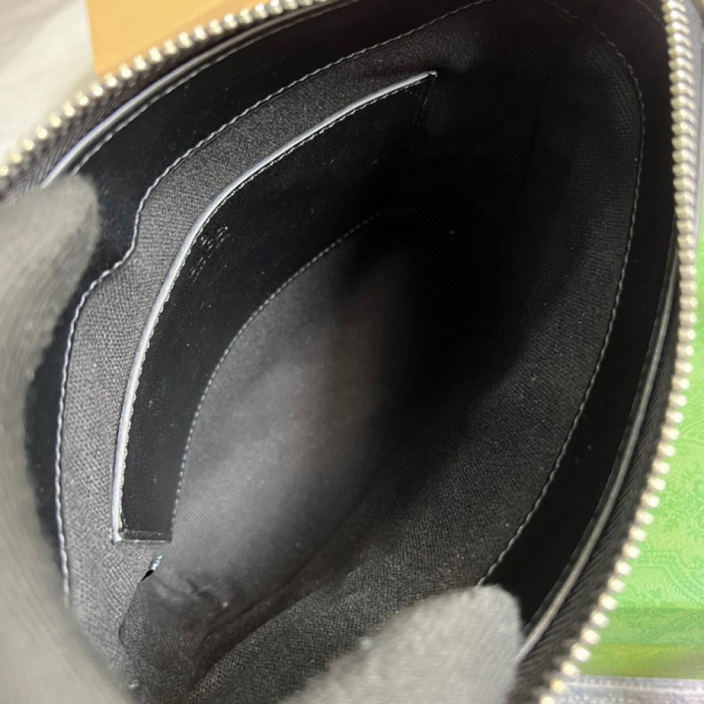 Gucci messenger bag 24x21.5cm Bags