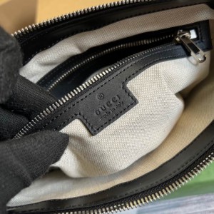 gucci messenger bag 26x23cm Bags