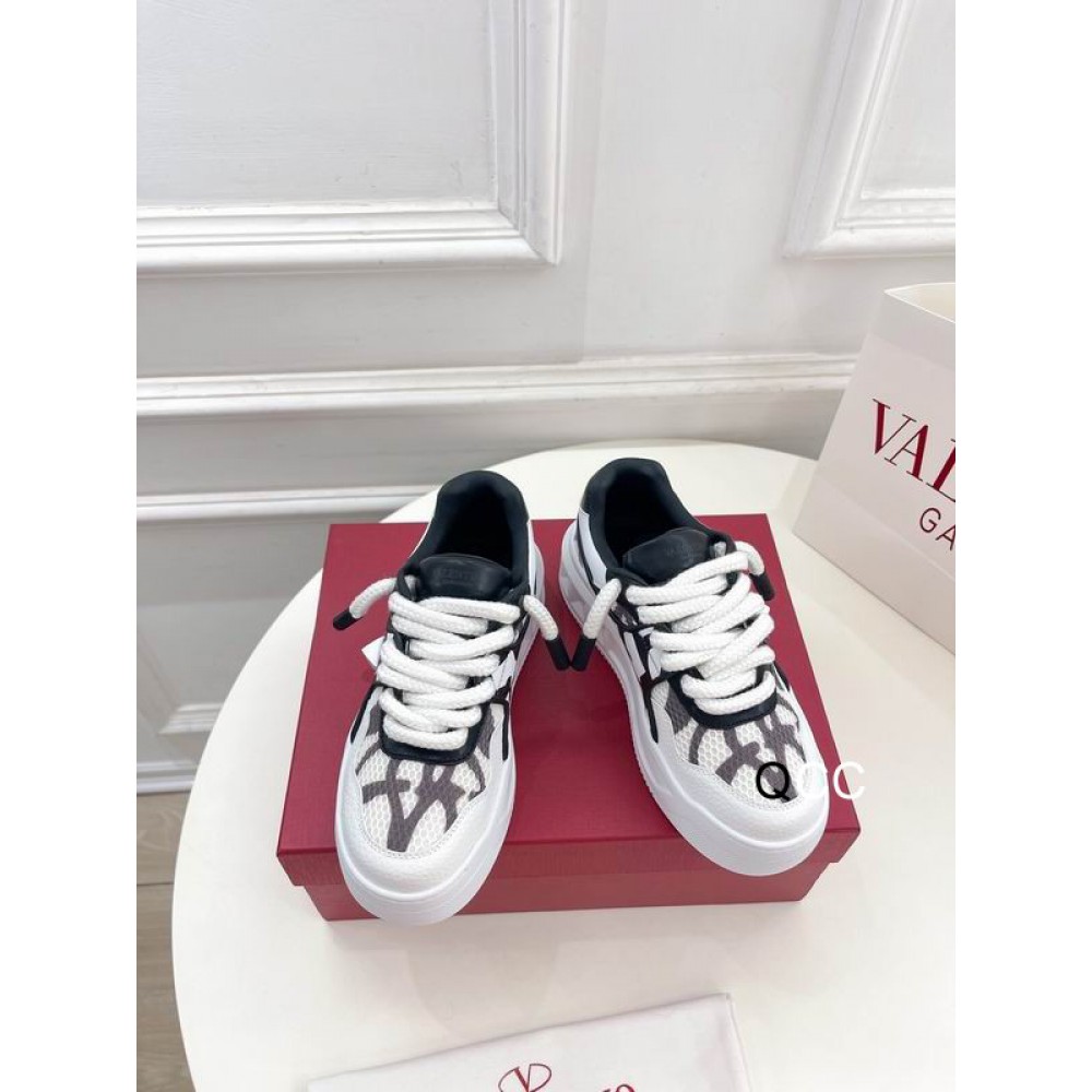 Valentino sneakers 36-46 Shoes