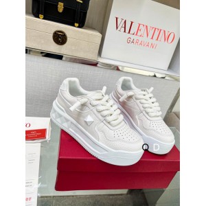 Valentino sneakers 36-46 Shoes