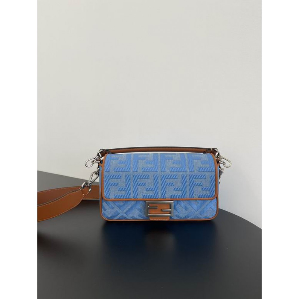 Fendi baguette 26cm Bags