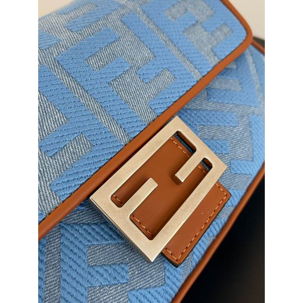 Fendi baguette 26cm Bags
