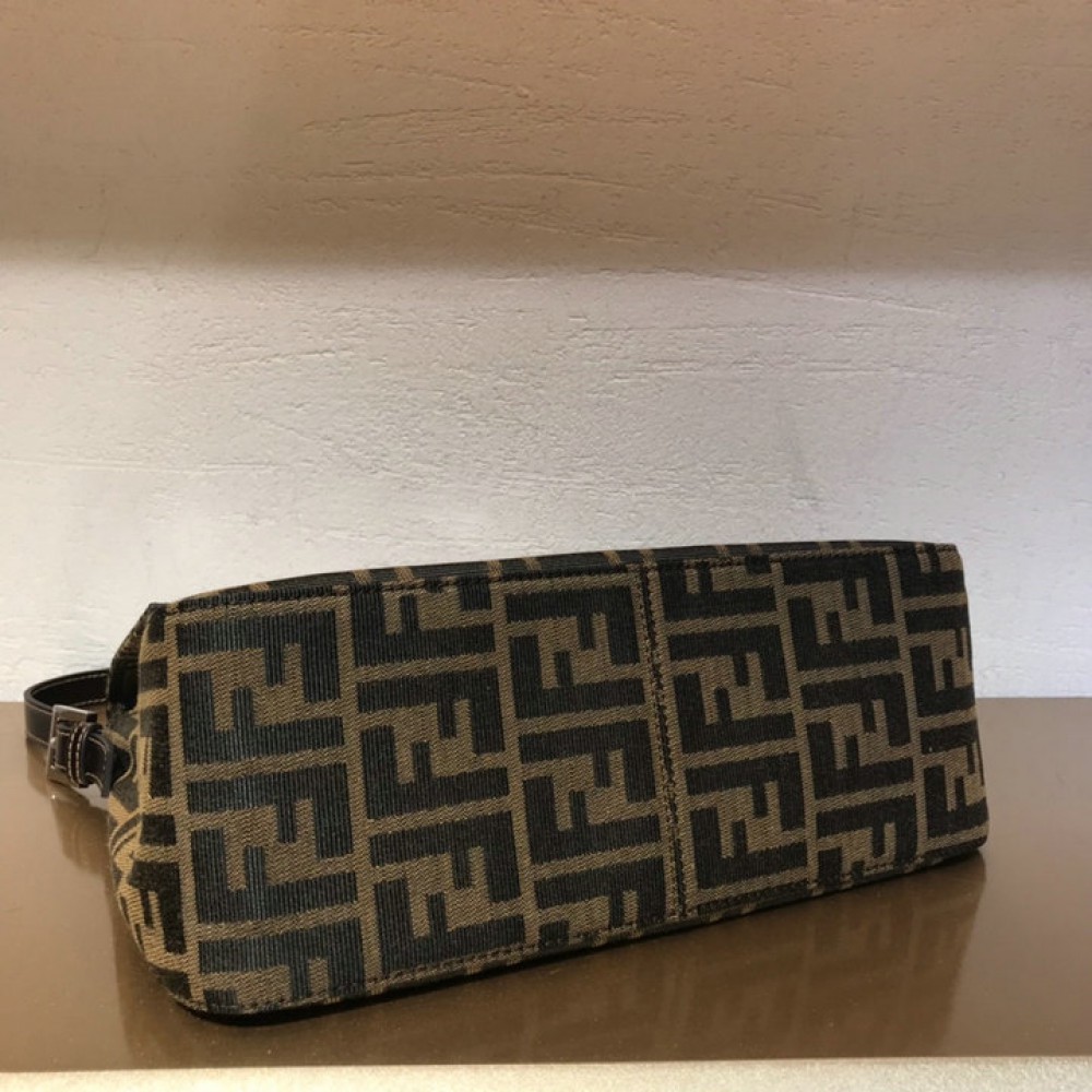 Fendi baguette 29x21x11 cm Bags