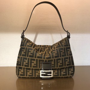 Fendi baguette 29x21x11 cm Bags