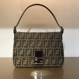 Fendi baguette 29x21x11 cm Bags