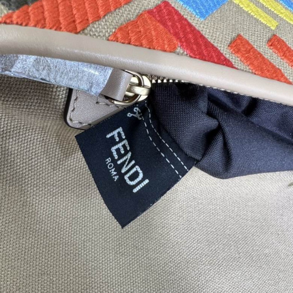 Fendi baguette 26cm Bags