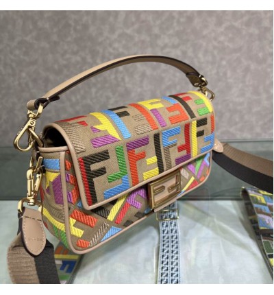 Fendi baguette 26cm