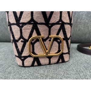 Valentino bucket bag 12x18cm Bags