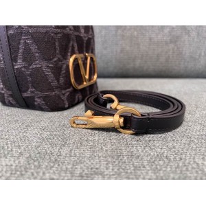 Valentino bucket bag 12x18cm Bags