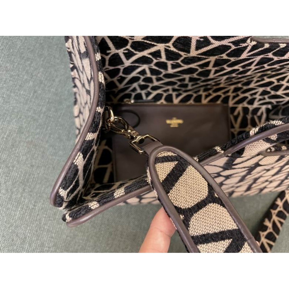 Valentino 40x25x17cm Bags