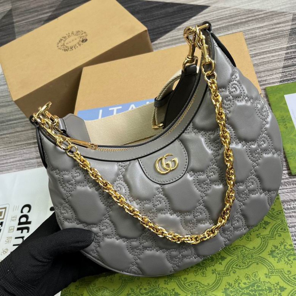 Gucci Matelassé shoulder bag 27cm 