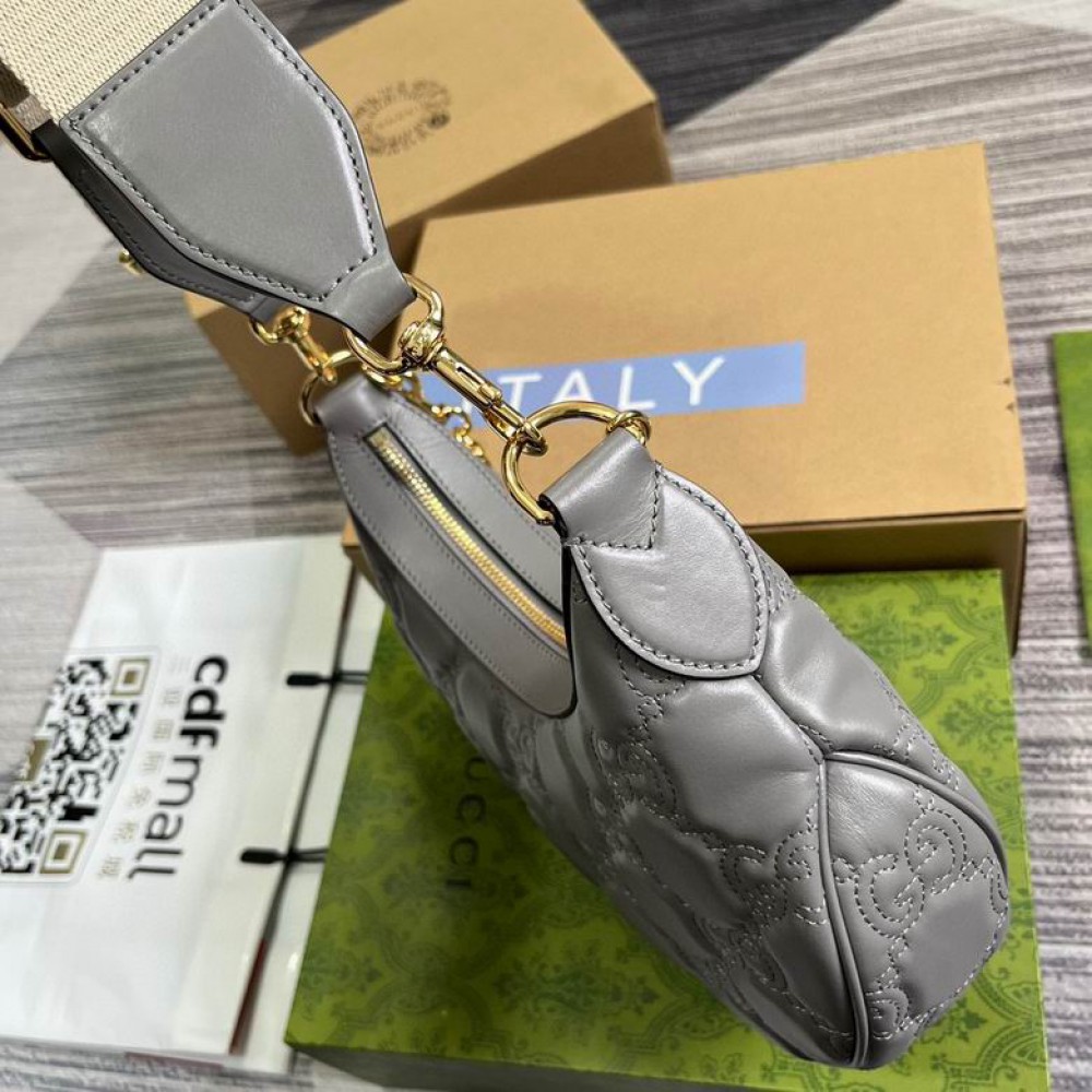 Gucci Matelassé shoulder bag 27cm 