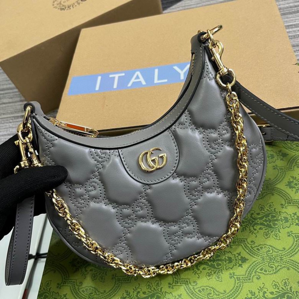 Gucci Matelassé shoulder bag 21cm 