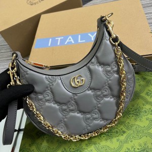 Gucci Matelassé shoulder bag 21cm 