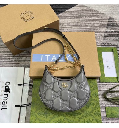 Gucci Matelassé shoulder bag 21cm