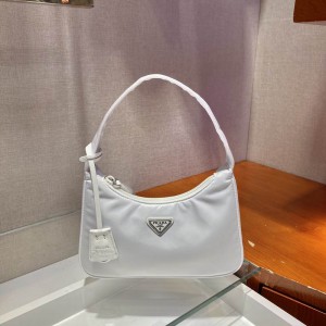 Prada re edition 2000 nylon 23x13x6cm white Bags