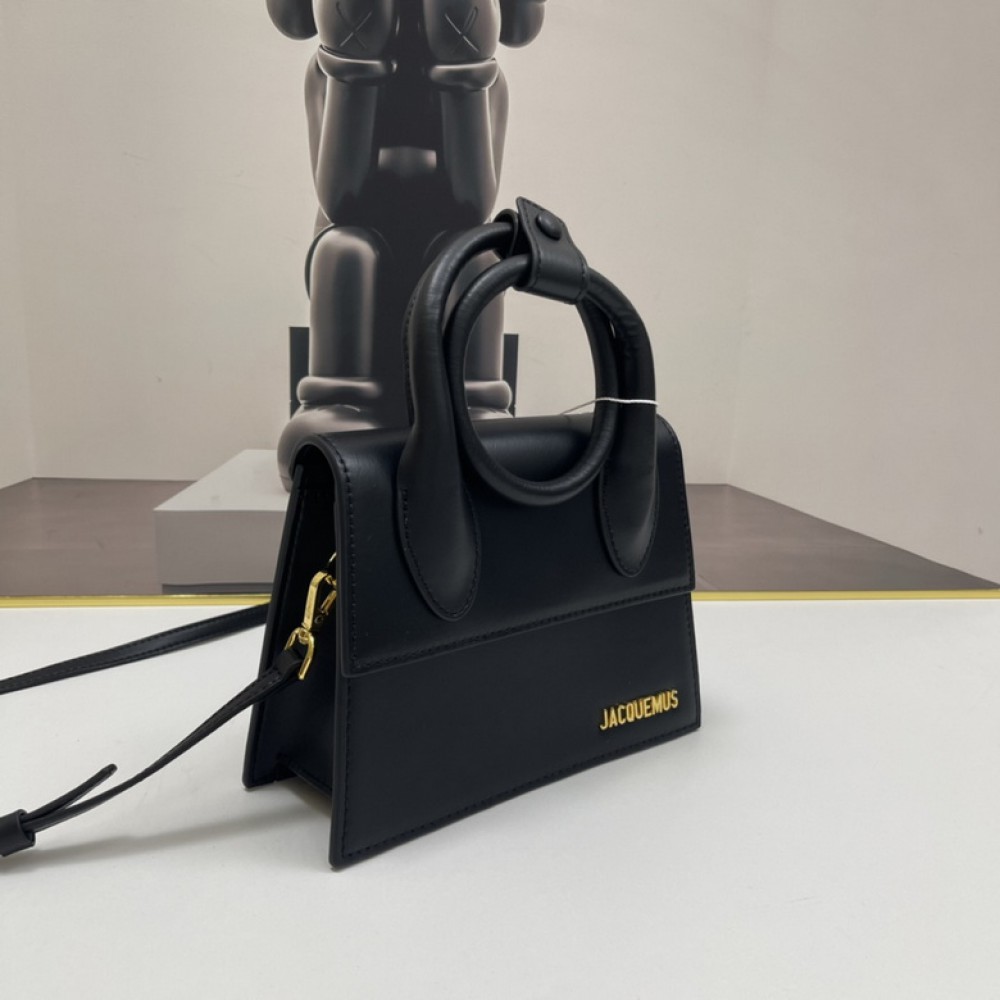 Le Chiquito Noeud leather top handle bag 20x15.5cm 