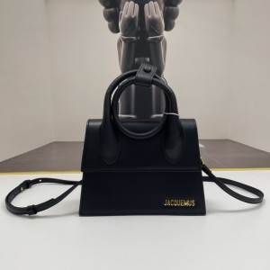 Le Chiquito Noeud leather top handle bag 20x15.5cm 