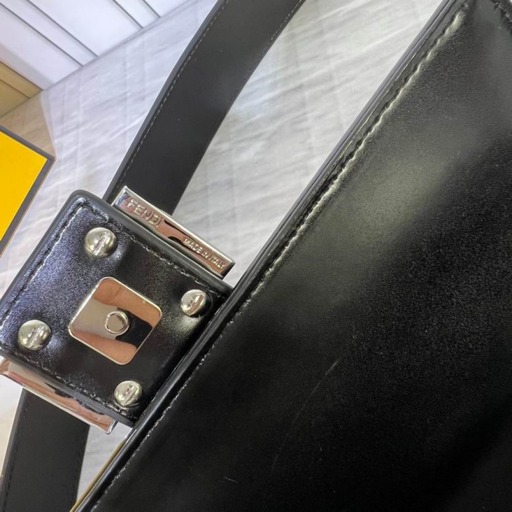 Fendi baguette leather black 26cm Bags