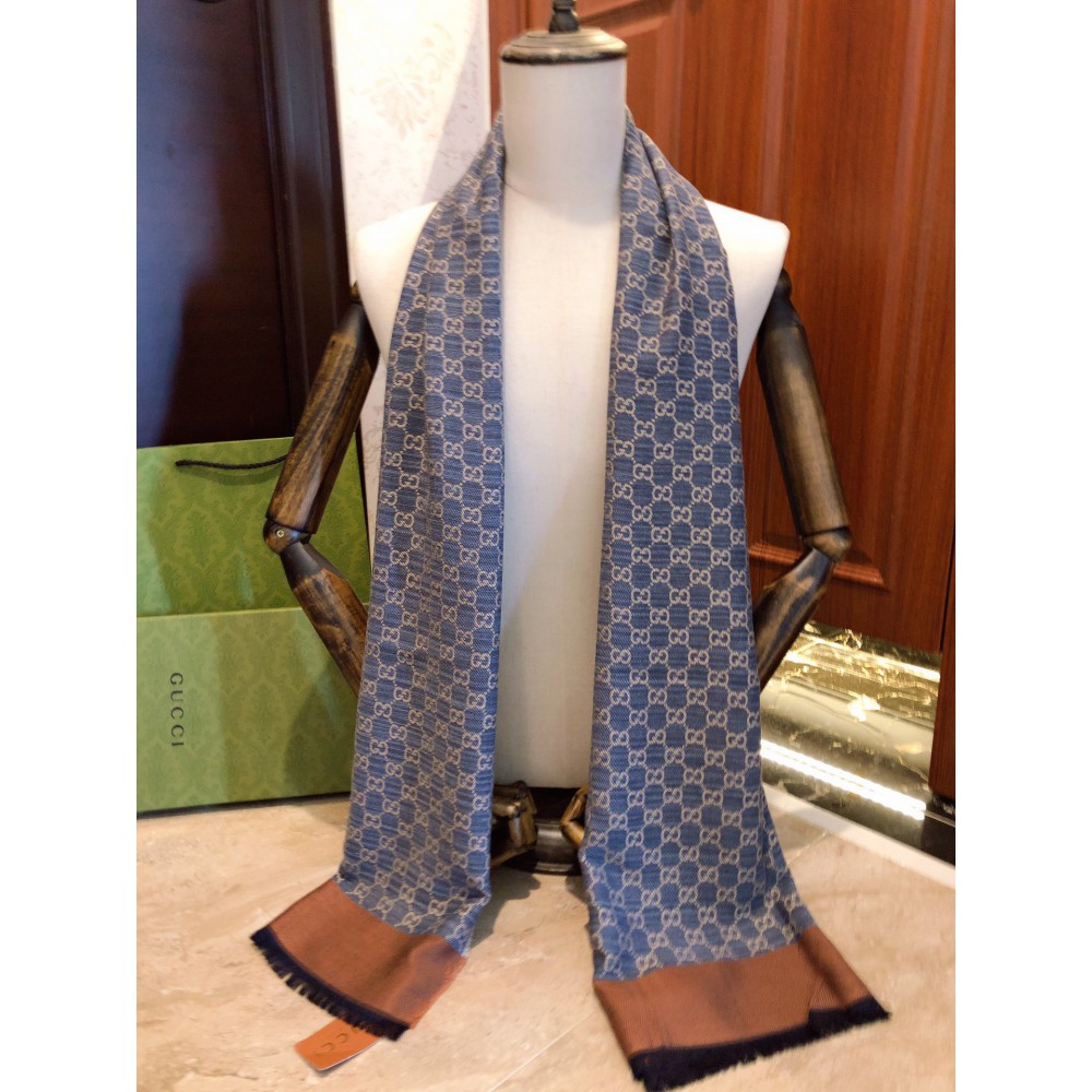 Gucci scarf silk 35% wool 65% Accesories