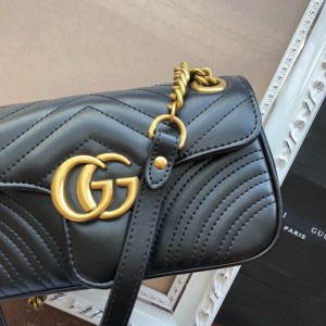 Gucci marmont 22x13x6cm Bags