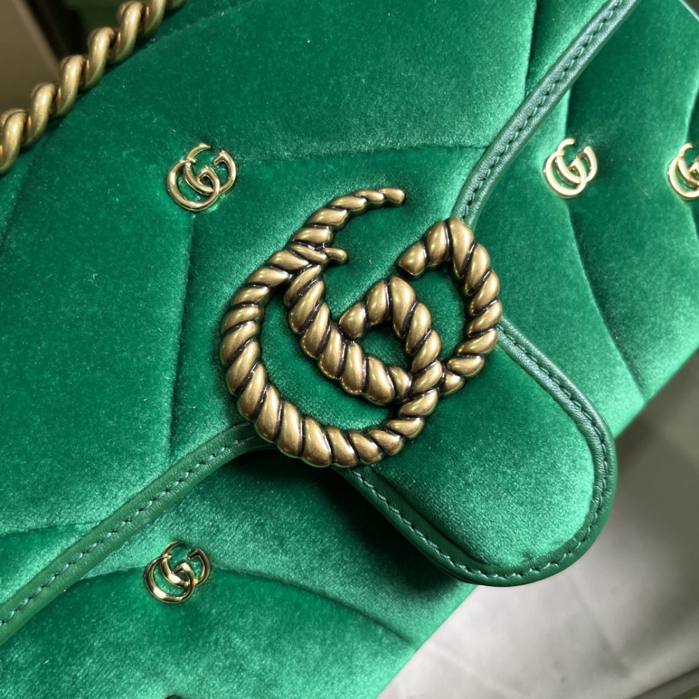 Gucci marmont 22x13x6cm velvet 2024 green Bags