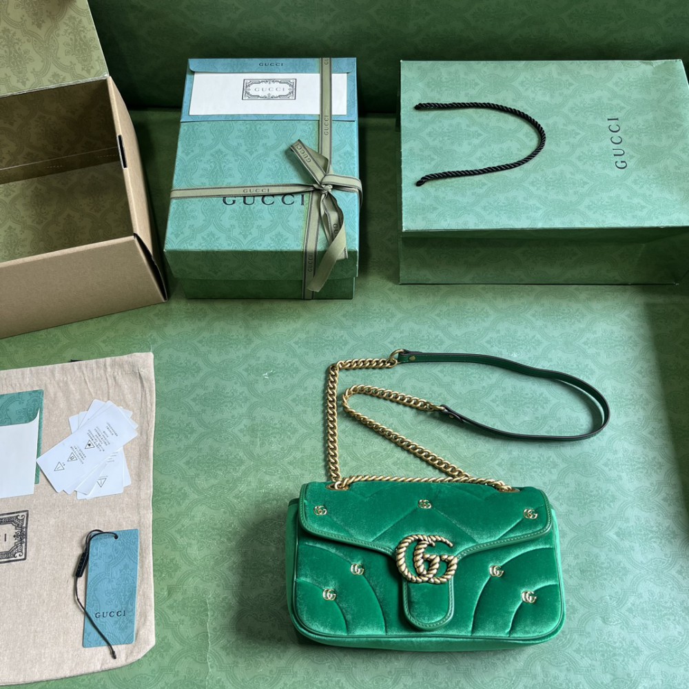 Gucci marmont 26x15x7cm velvet 2024 green Bags