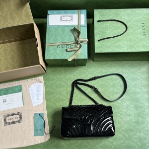 Gucci marmont 26x15x7cm shiny leather black 2024 Bags
