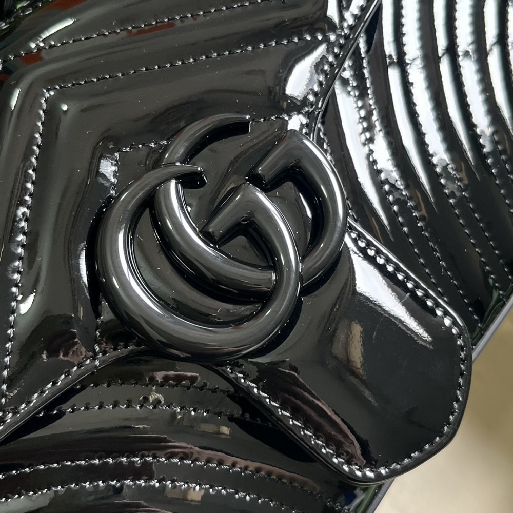 Gucci marmont 26x15x7cm shiny leather black 2024 Bags