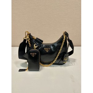 Prada re edition 2002 leather 23x17x6.5cm Bags