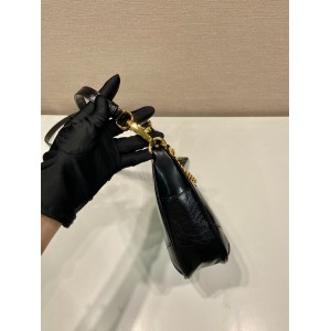 Prada re edition 2002 leather 23x17x6.5cm leather strap Bags