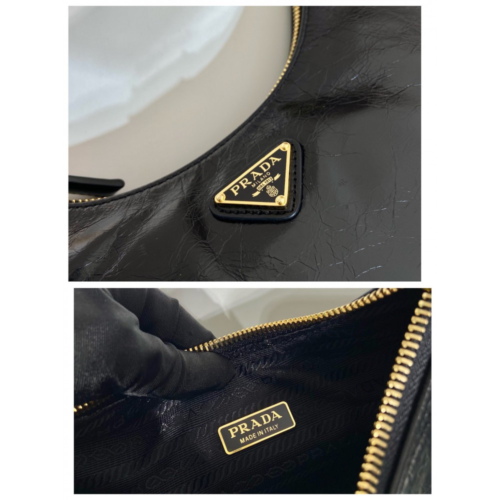 Prada re edition 2002 leather 23x17x6.5cm leather strap Bags