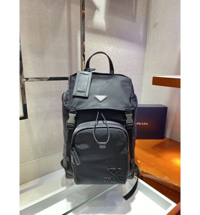 Prada backpack 27x45x17cm