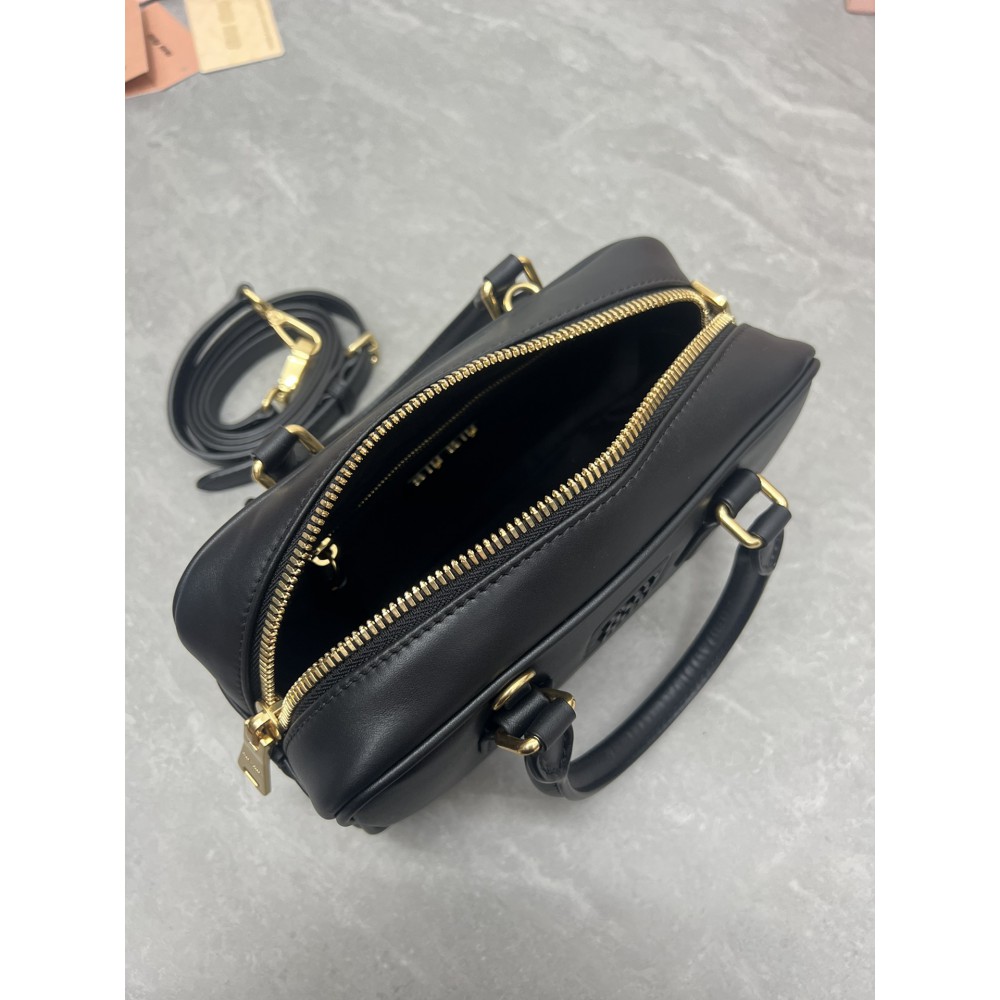 Miu miu Black Arcadie Leather Bag 22X10.5X7.5Cm Bags