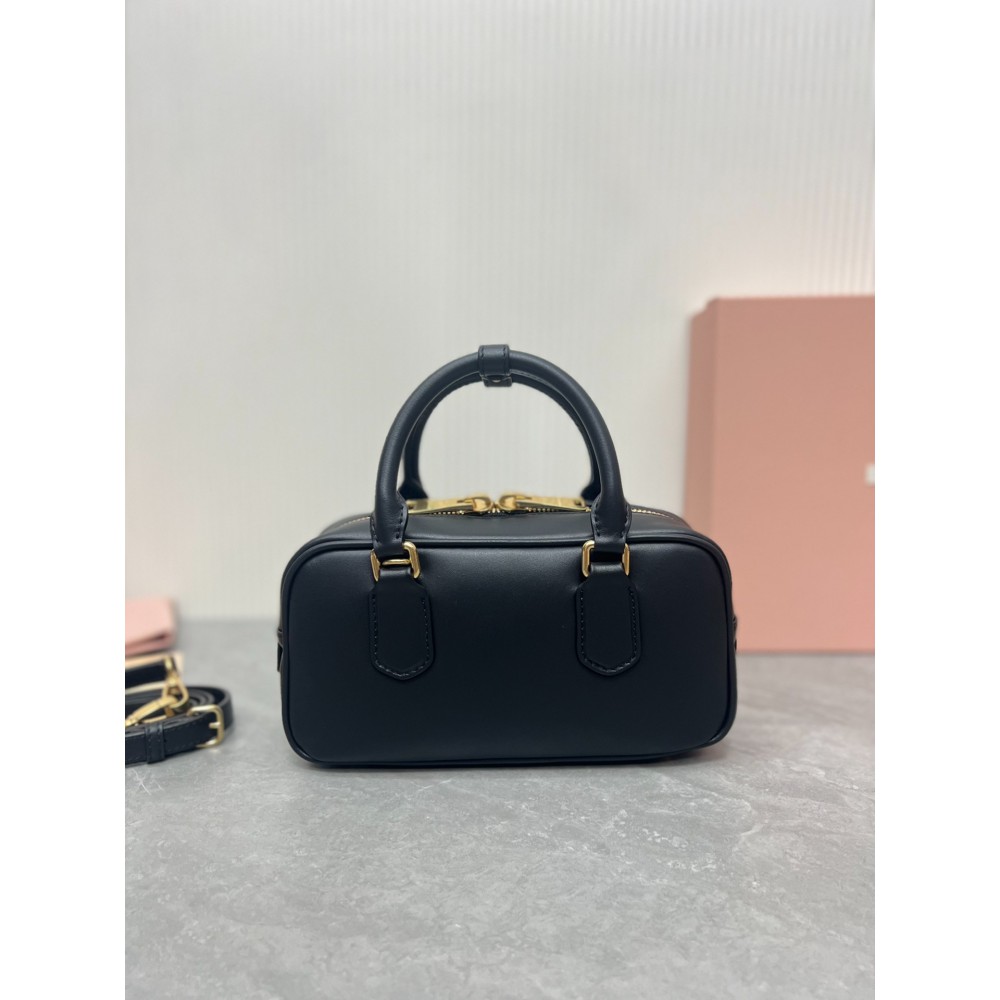 Miu miu Black Arcadie Leather Bag 22X10.5X7.5Cm Bags