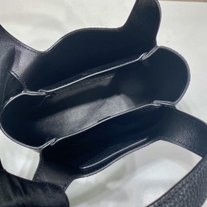 Prada Black Leather Mini Bag 18x16x10cm Bags