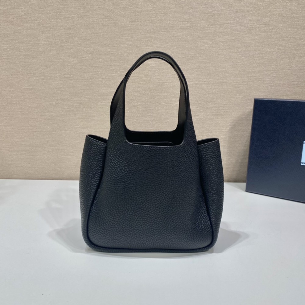 Prada Black Leather Mini Bag 18x16x10cm Bags