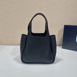 Prada Black Leather Mini Bag 18x16x10cm Bags